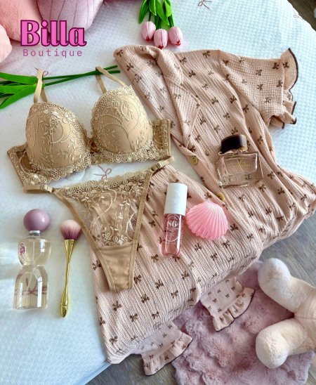 بيجامة منقشة فيونكات بلونها المميز والكواليتي الخطير